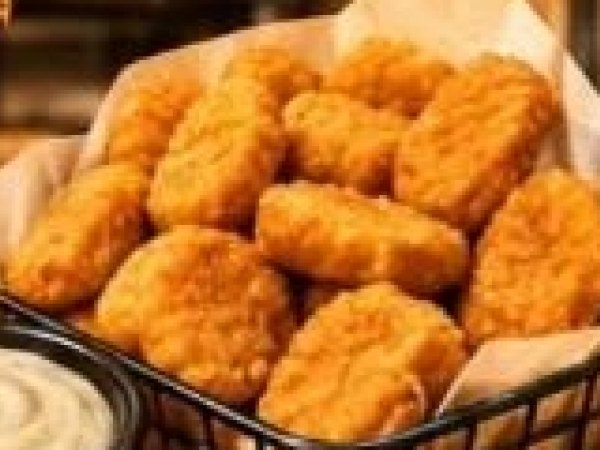 Píqueo de nuggets de pollo
